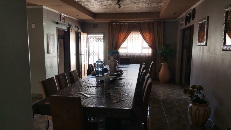 4 Bedroom Property for Sale in Oos Einde North West